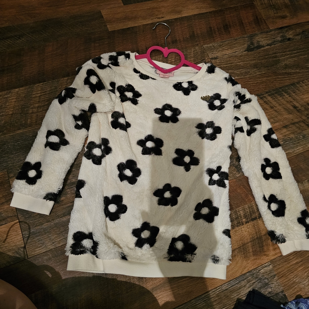 Black and White Floral Top